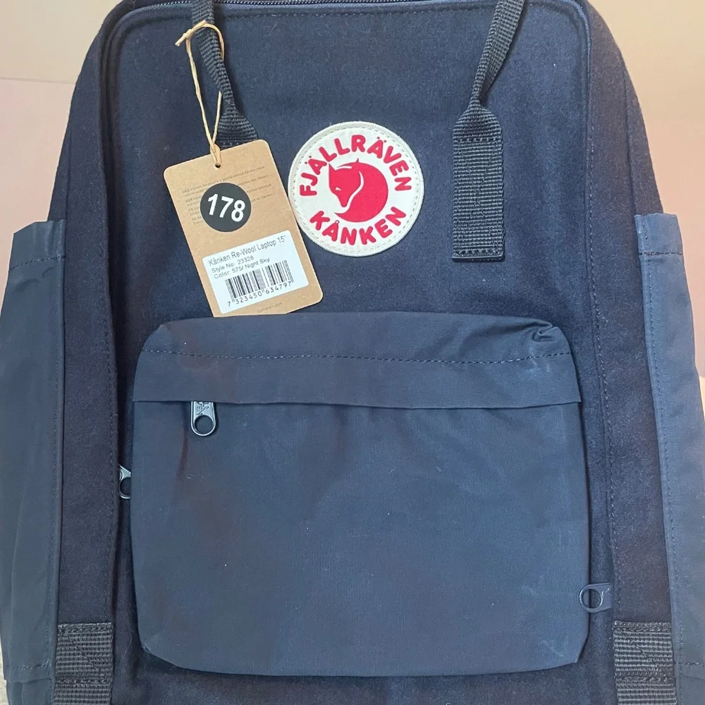 NWT KÅNKEN RE-WOOL NAVY BLUE LAPTOP 15